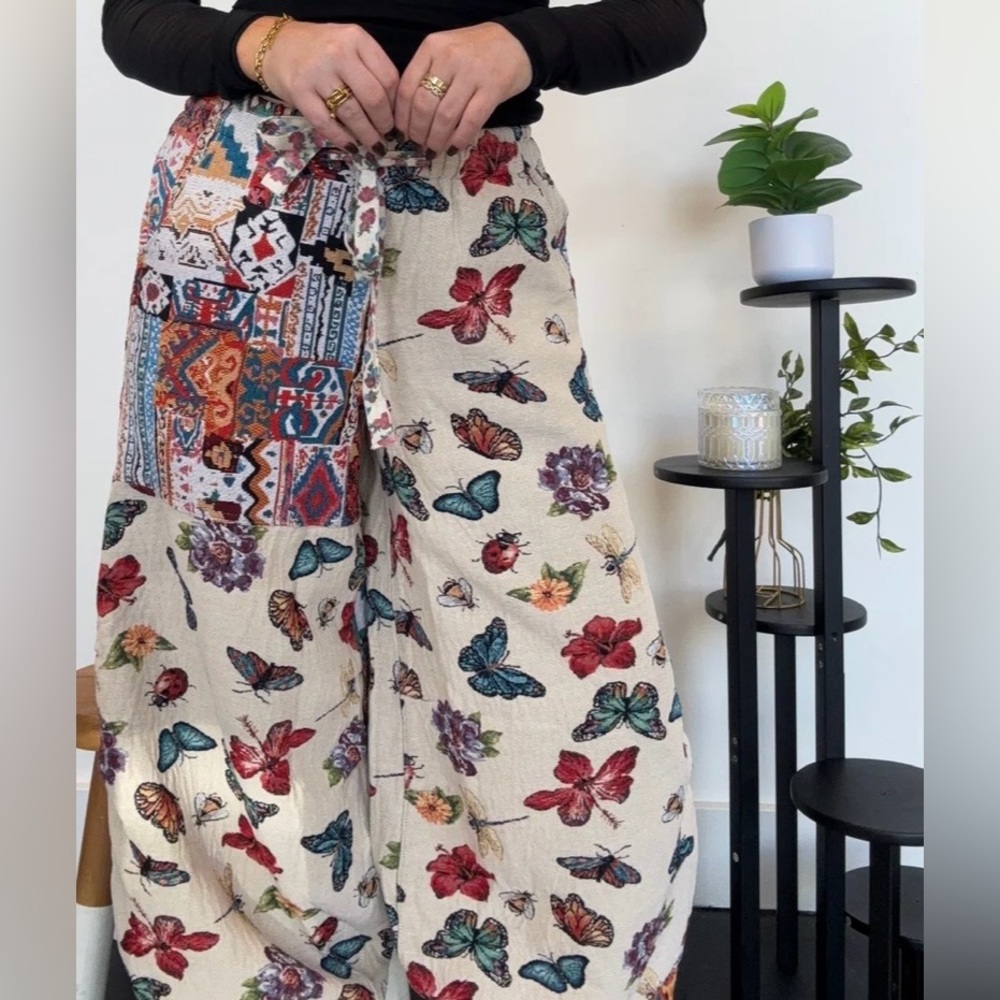 POL Mix N Match Butterfly Jacquard Print Joggers in Natural - Picture 5 of 16